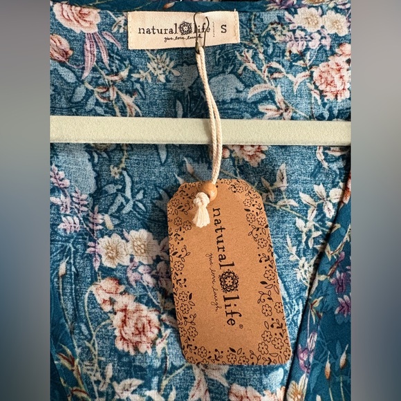 Natural Life teal floral loose fit v-neck blouse Boho Hippie Festival - Picture 5 of 6